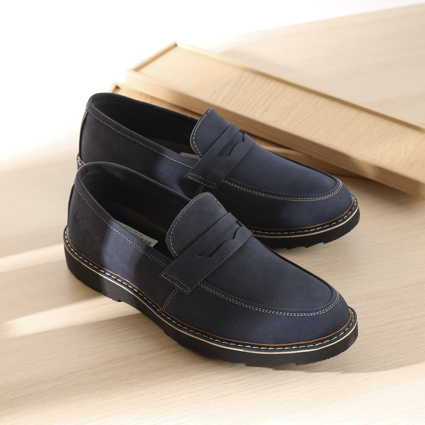 M3 – Flexible Suede Shoes with PU Sole