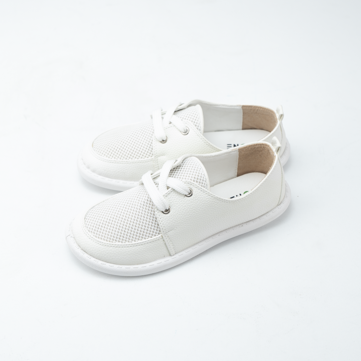 Comfort Lace Sneakers