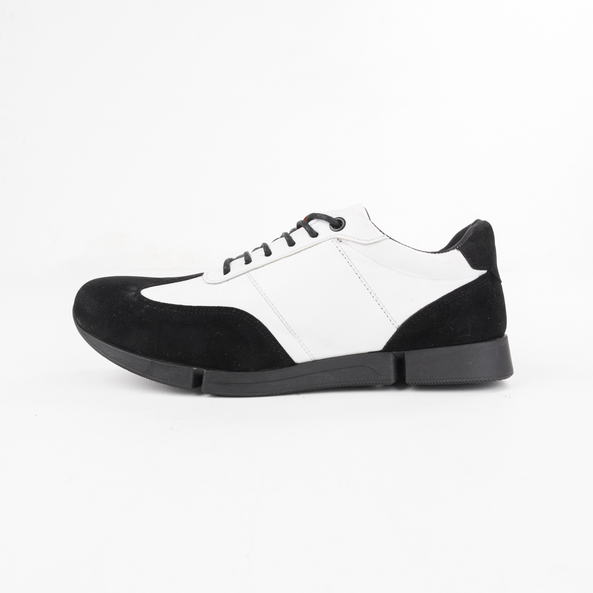 Classic Tone Sneaker