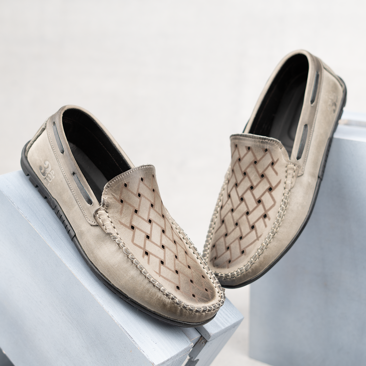 M10 True Fit Men's Leather Shoes