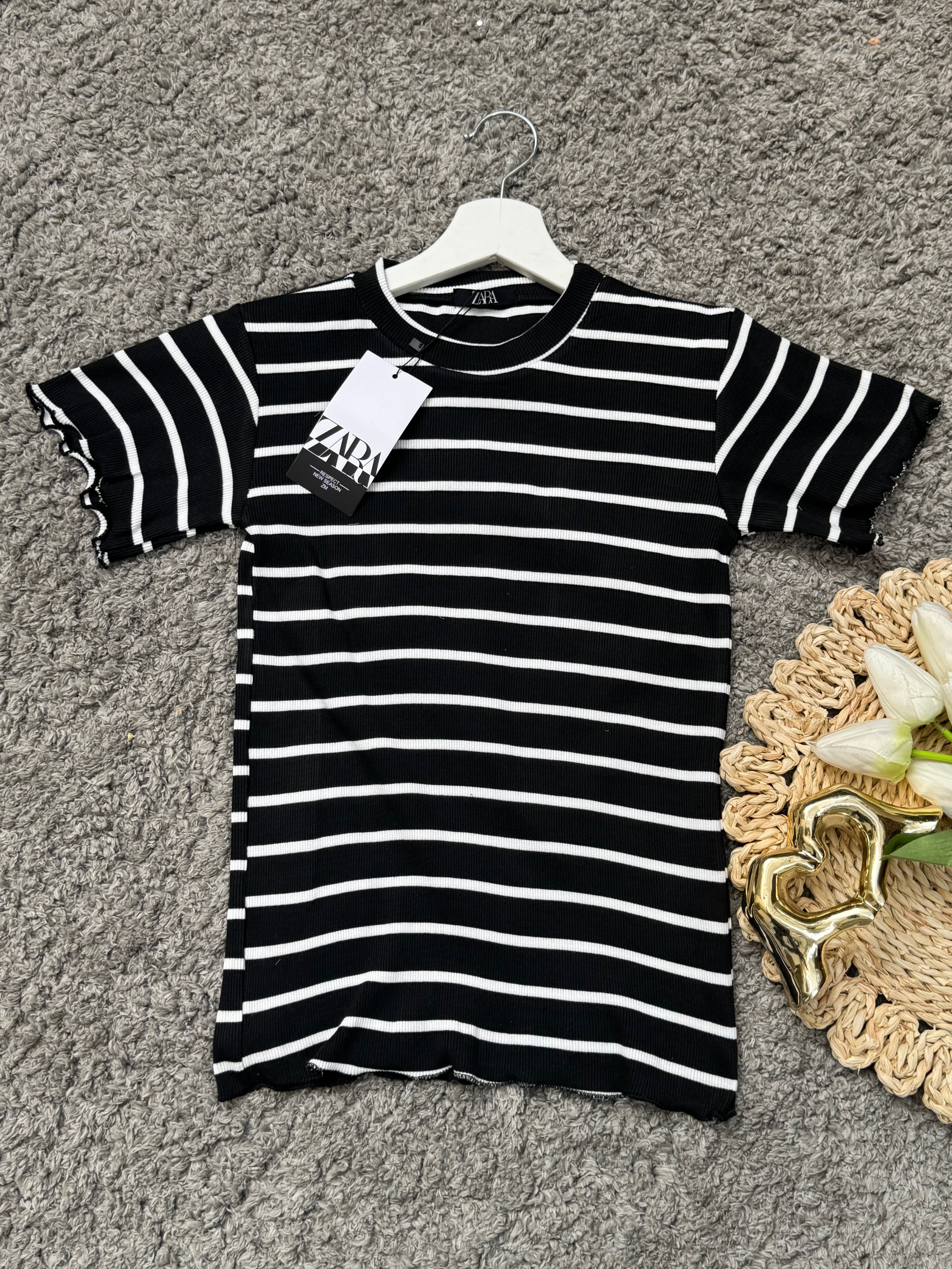 Slim Fit Ribbed Basic Top