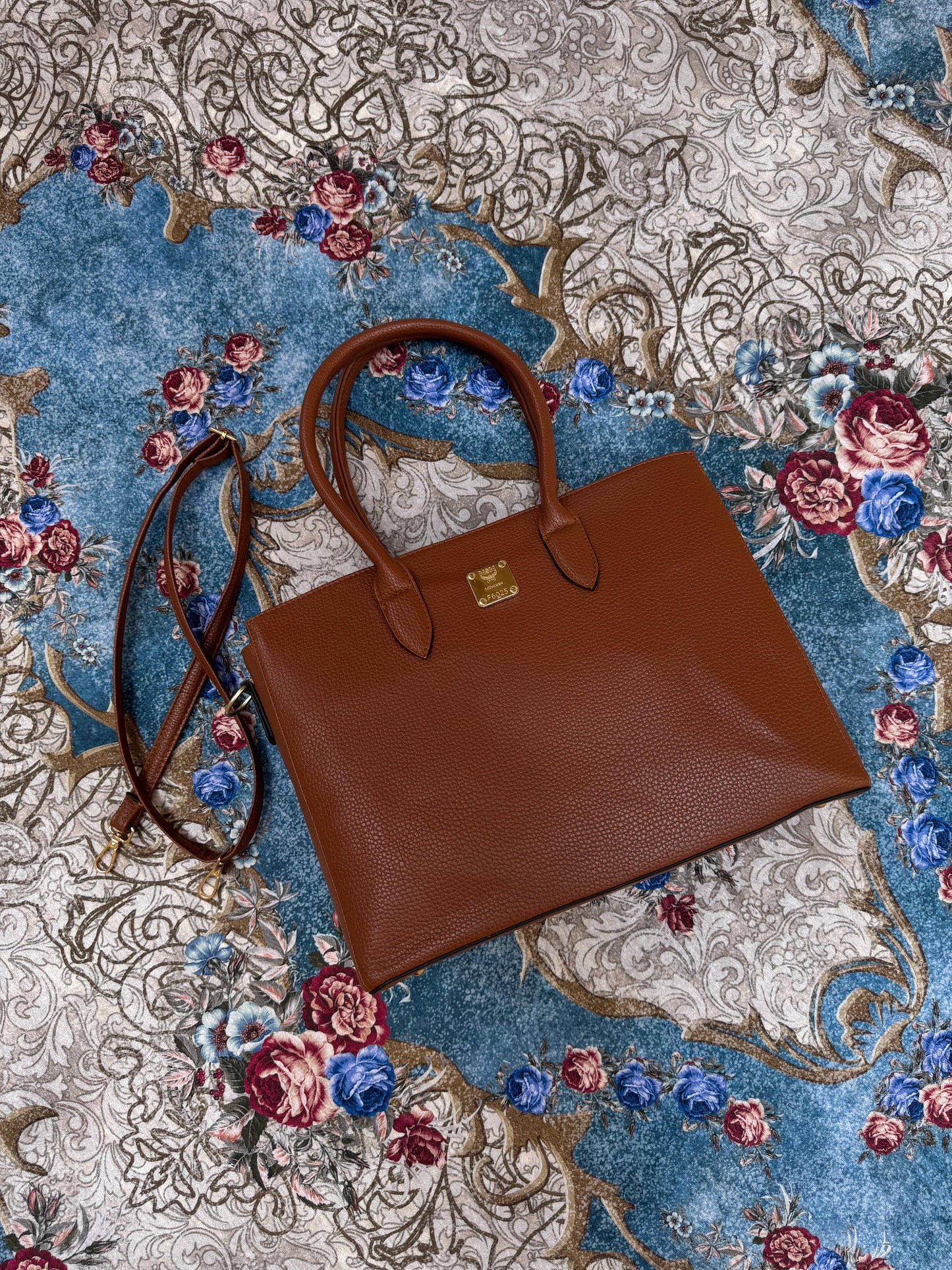 Women’s Stylish Shoulder Bag