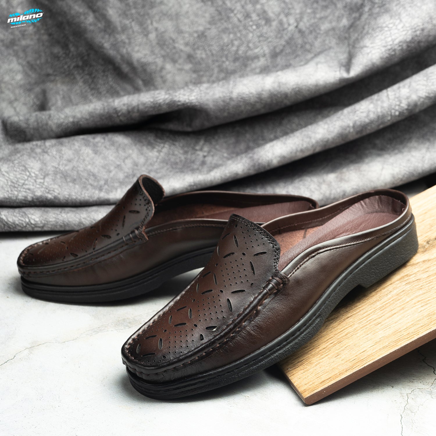 Natural Leather Sabot