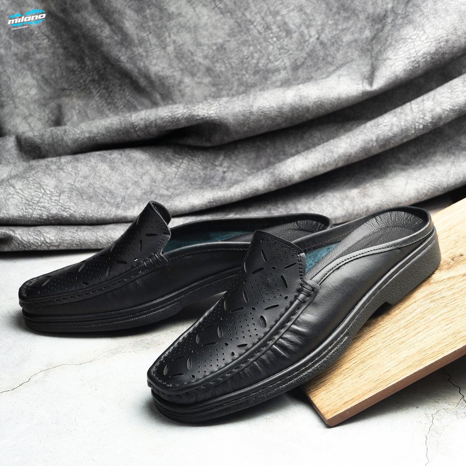 Natural Leather Sabot