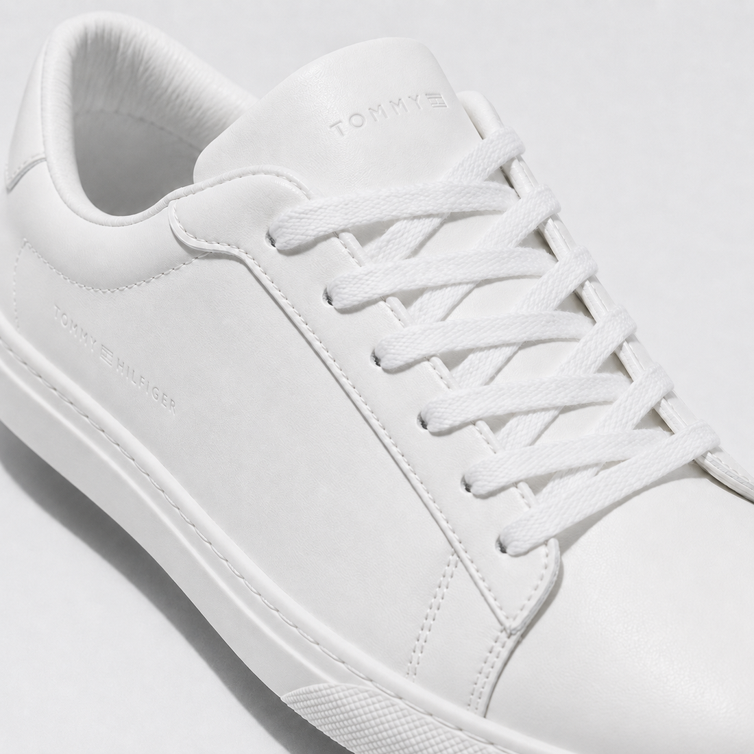 Men's Tommy Flat Sneaker