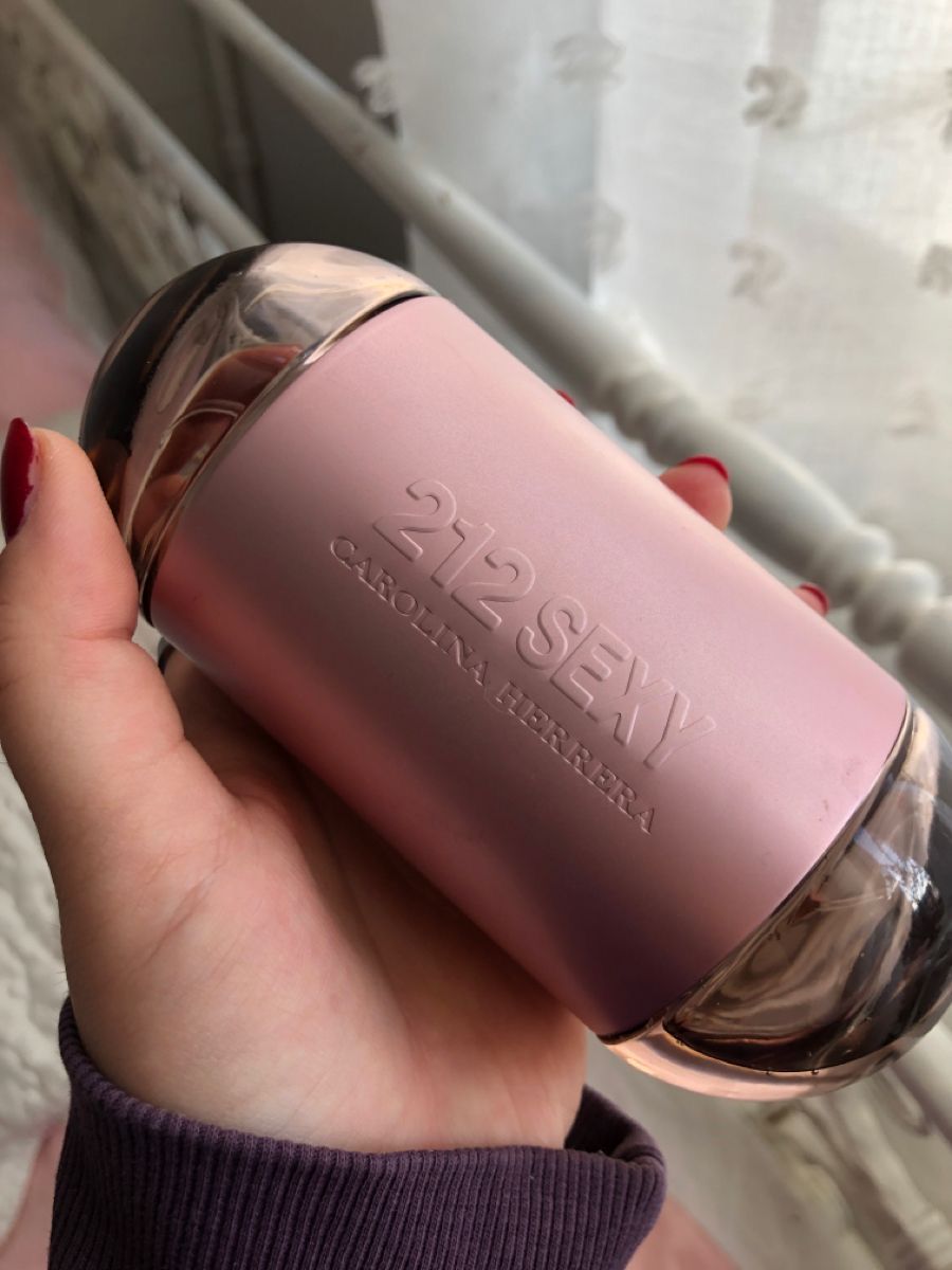 212 Sexy Carolina Herrera