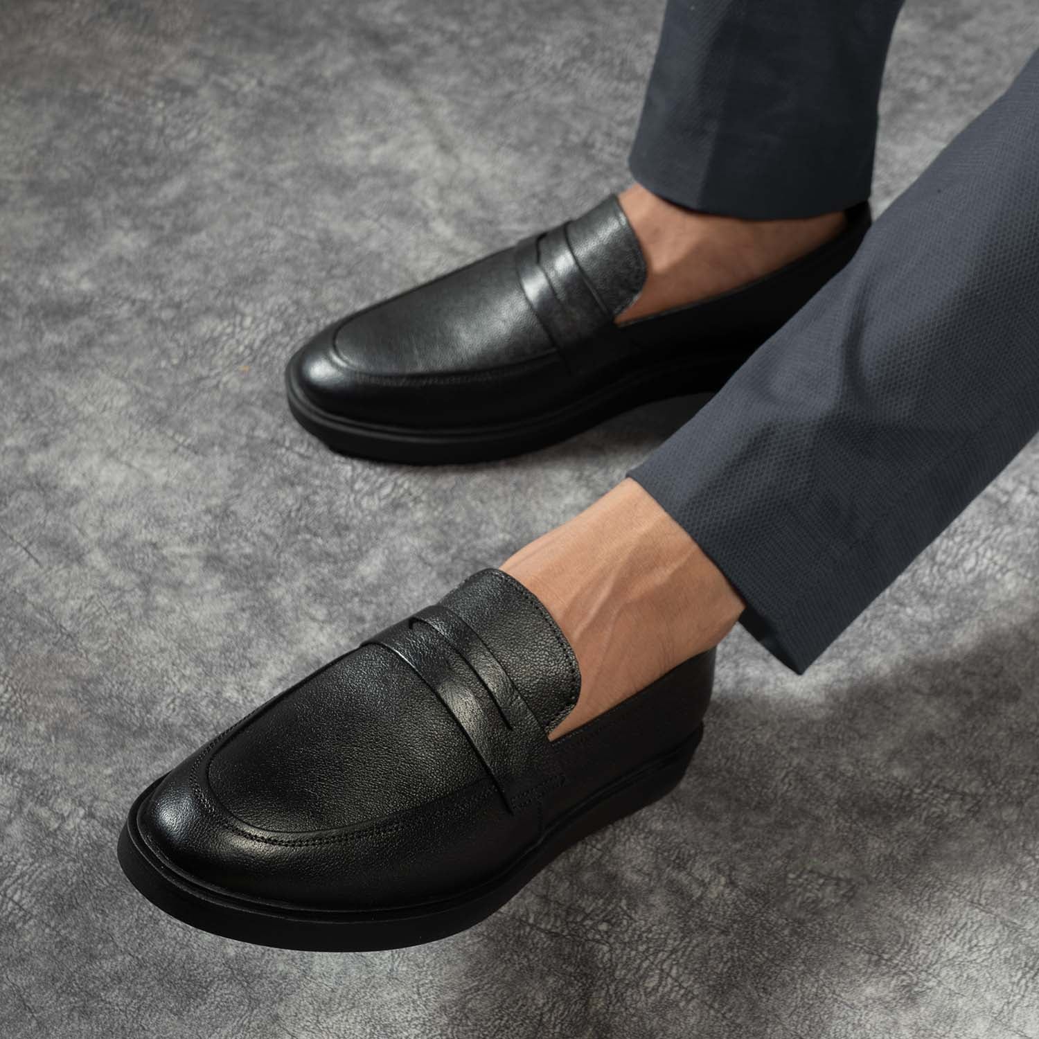 Men’s Classic Leather Loafers
