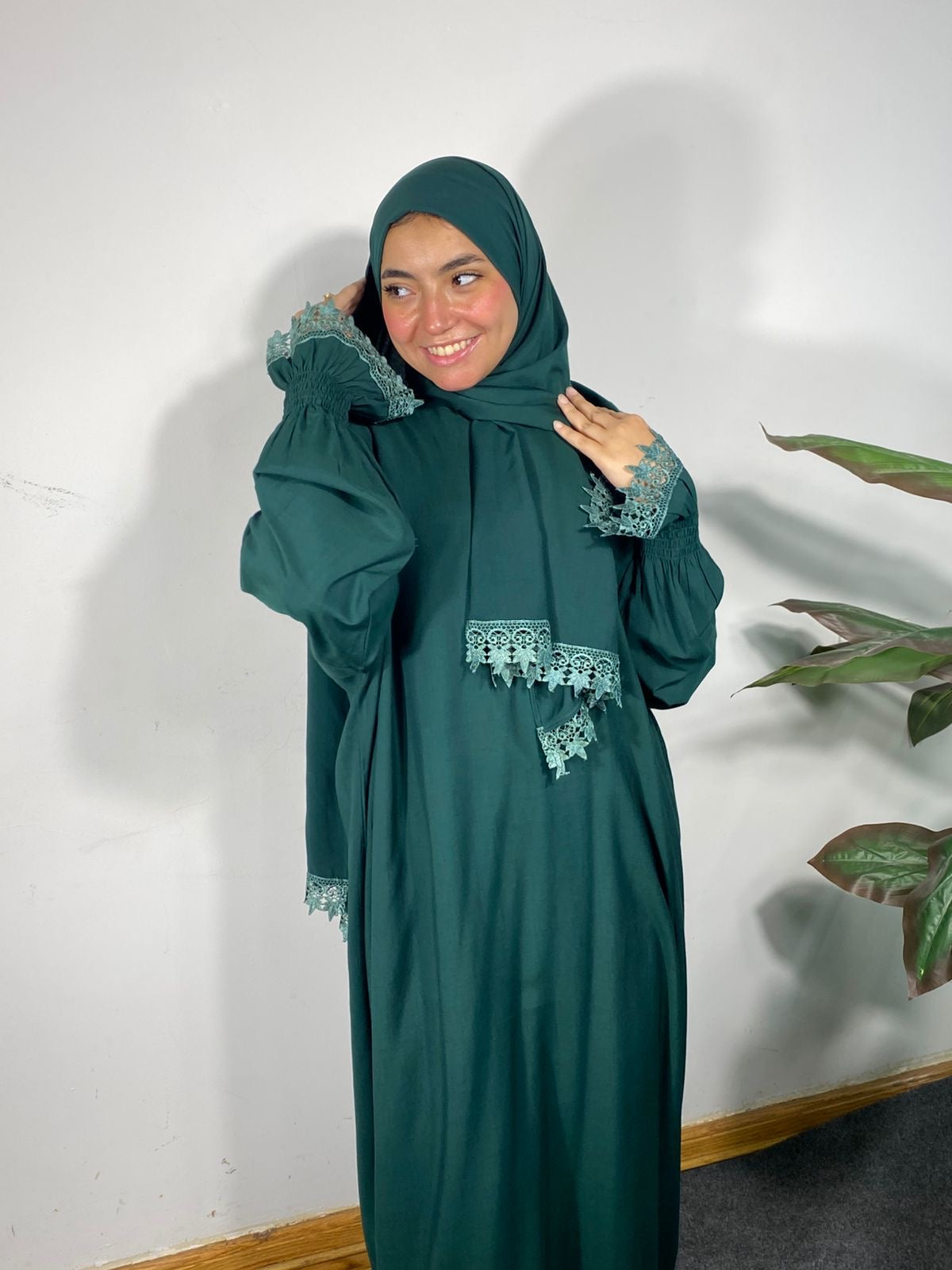 Women's Lace Prayer Isdale
