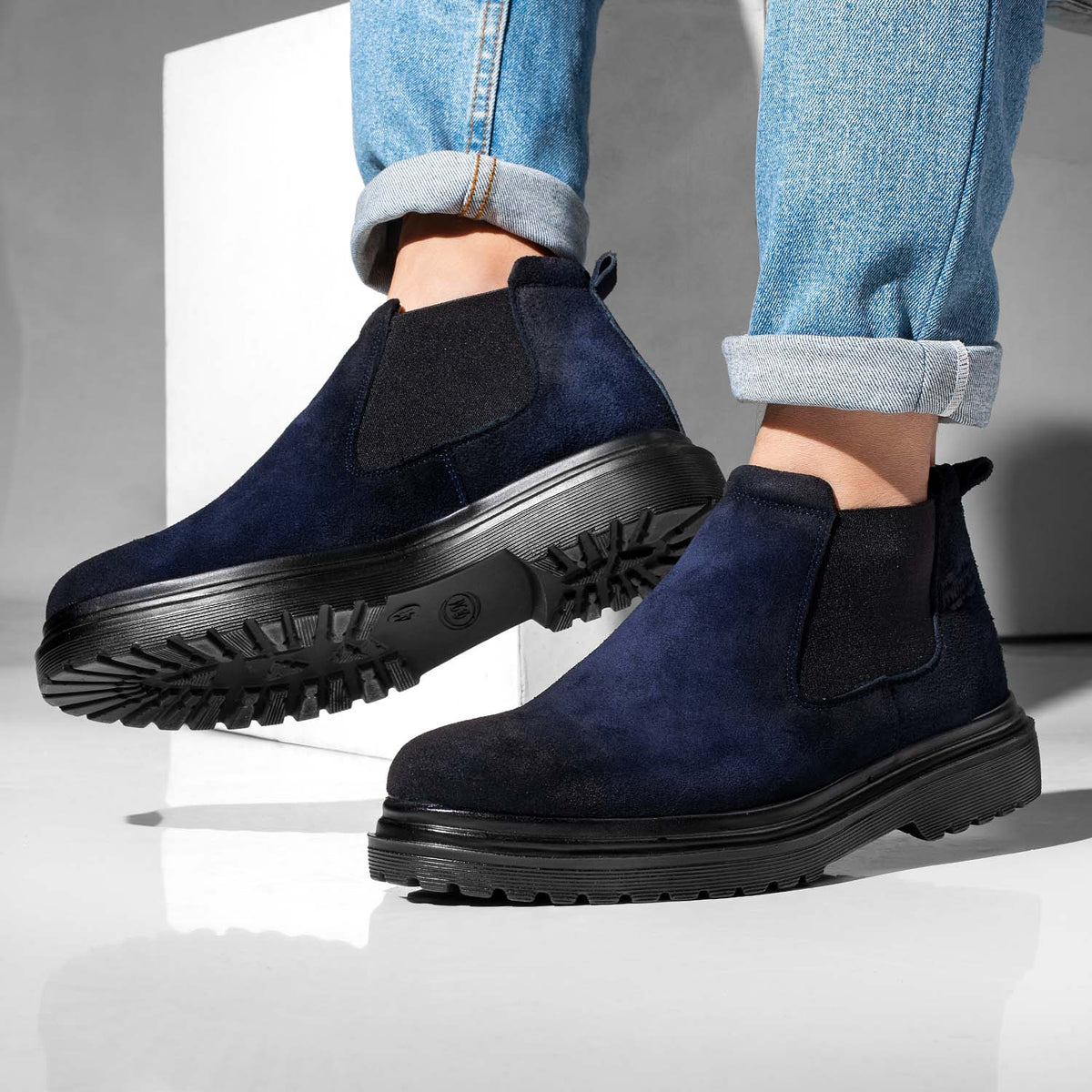 Lightweight Casual Shoes