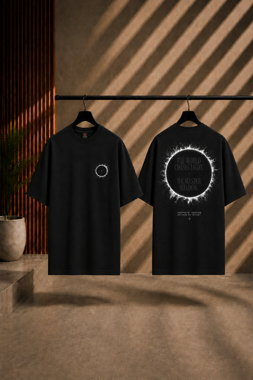 Unisex MASTER SHADOW Oversized T-Shirt