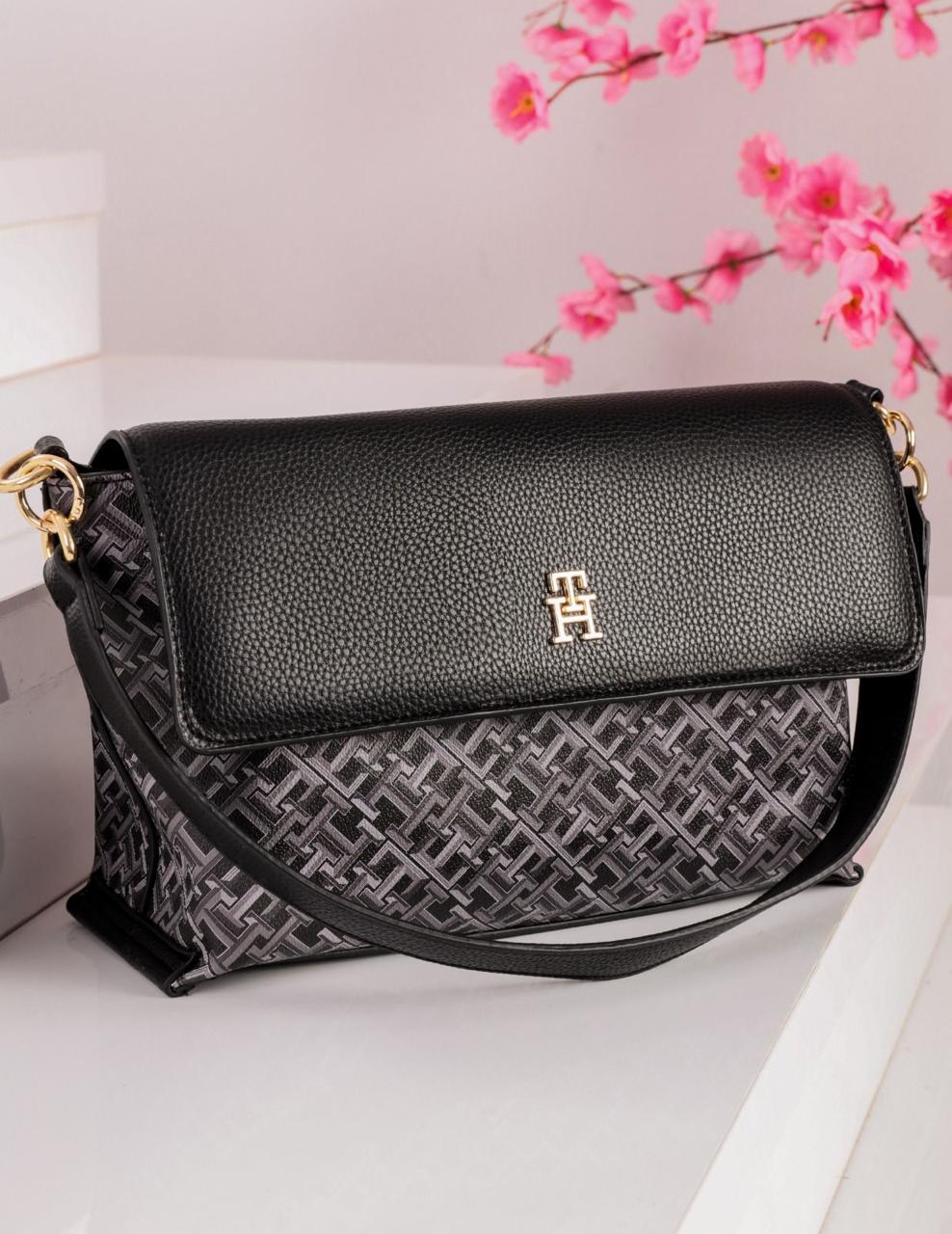 Tommy Women’s Handbag with Cover