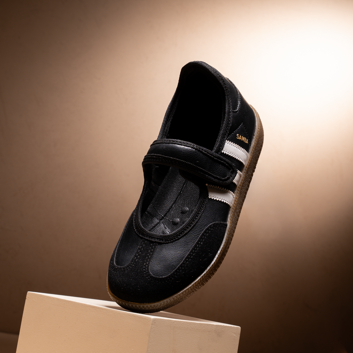 Samba Sneakers Women