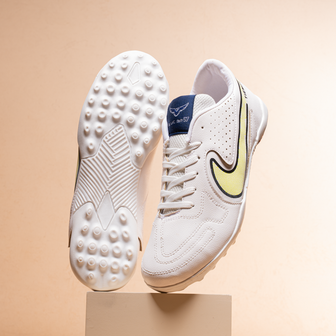 Nike Tempo Kids Turf Shoes