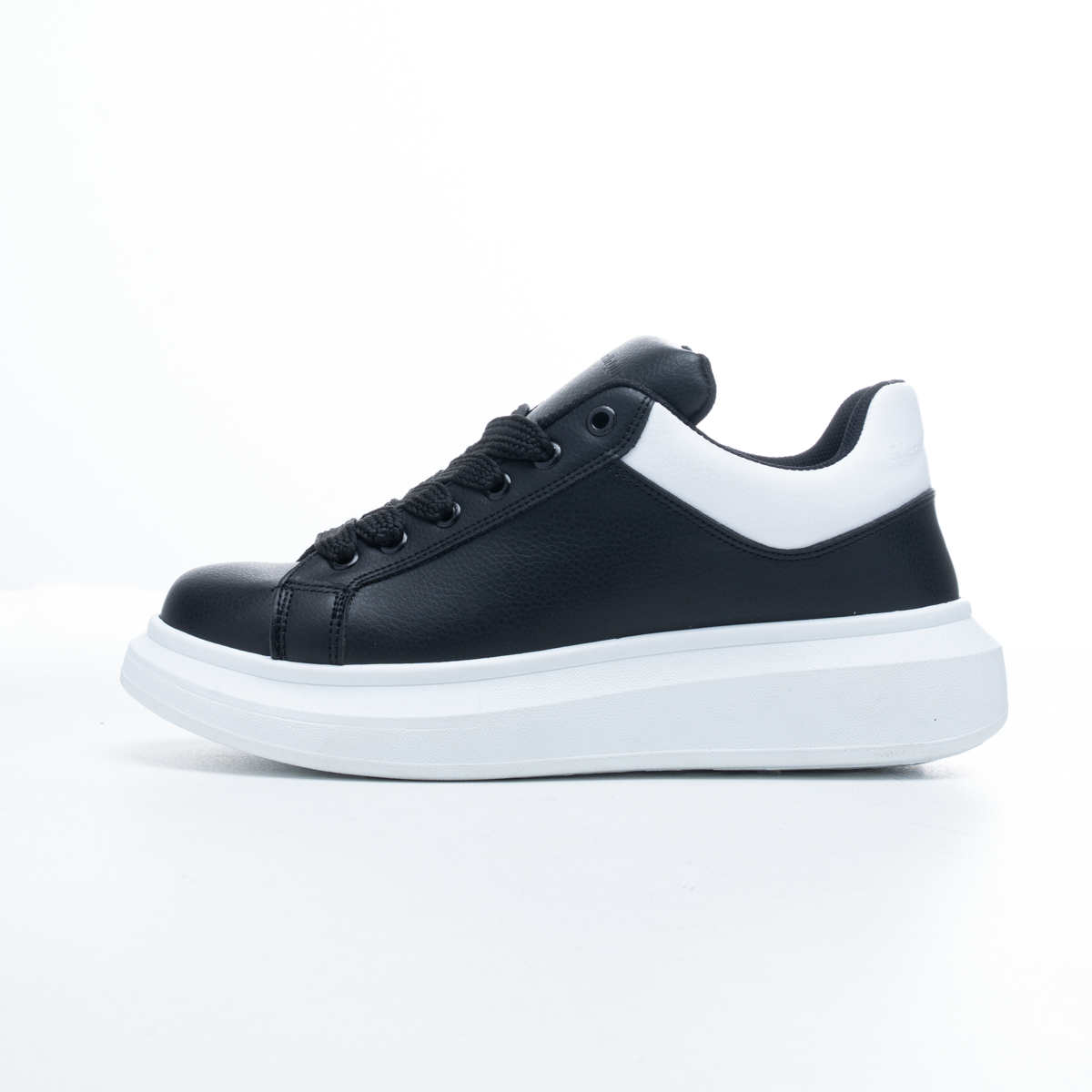 Alexander McQueen Sneaker
