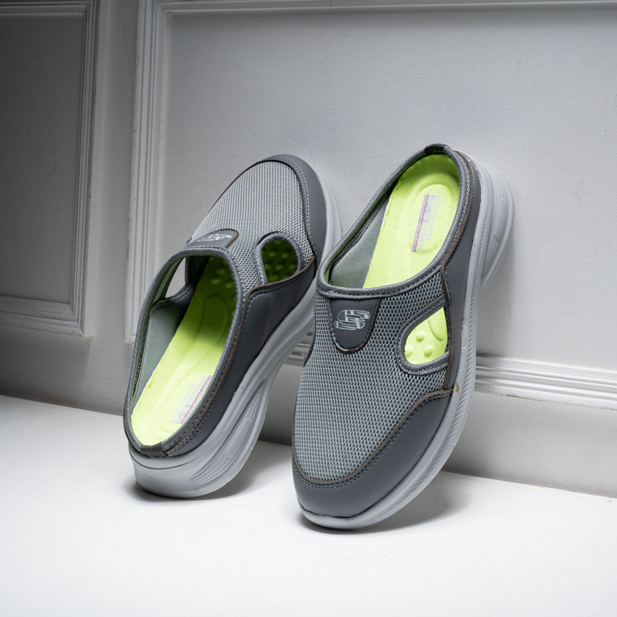 Men's Skecher Shoes