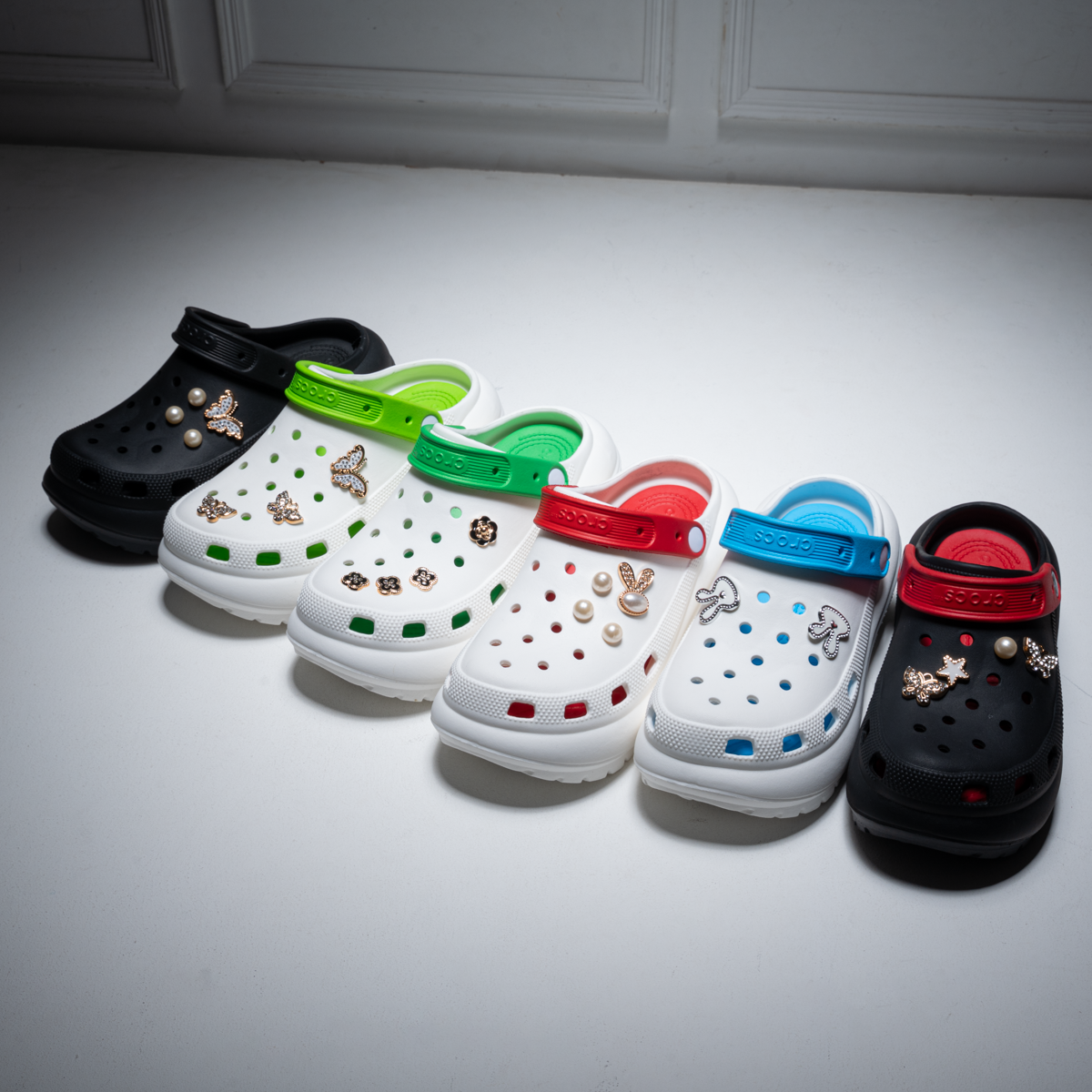 Women's Two-Tone Clogs