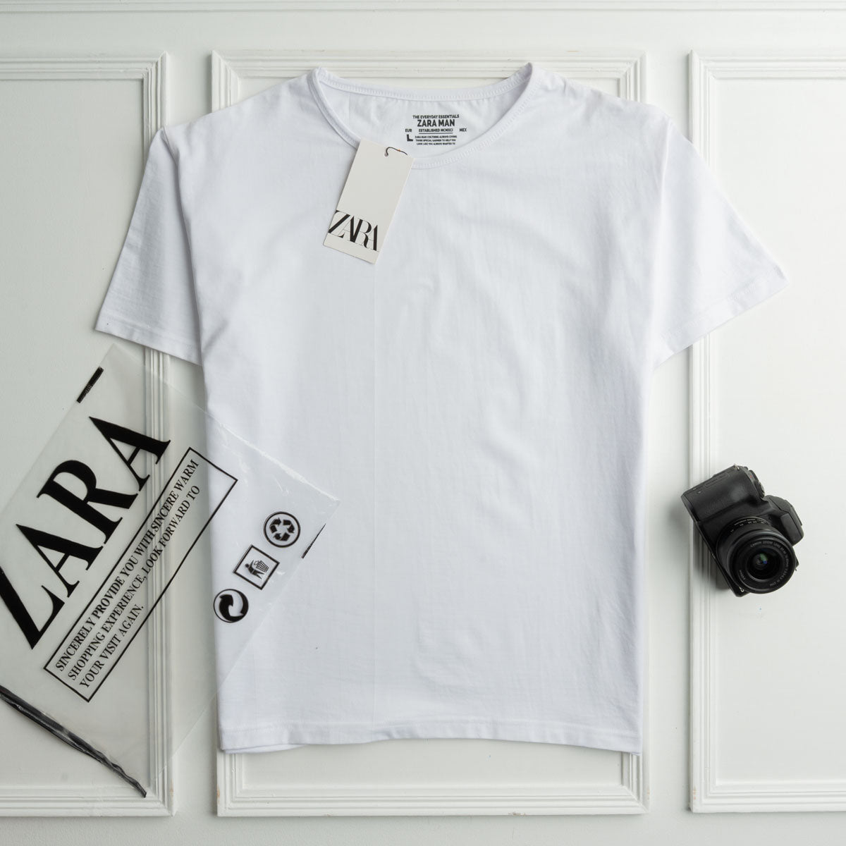 Basic T-Shirt