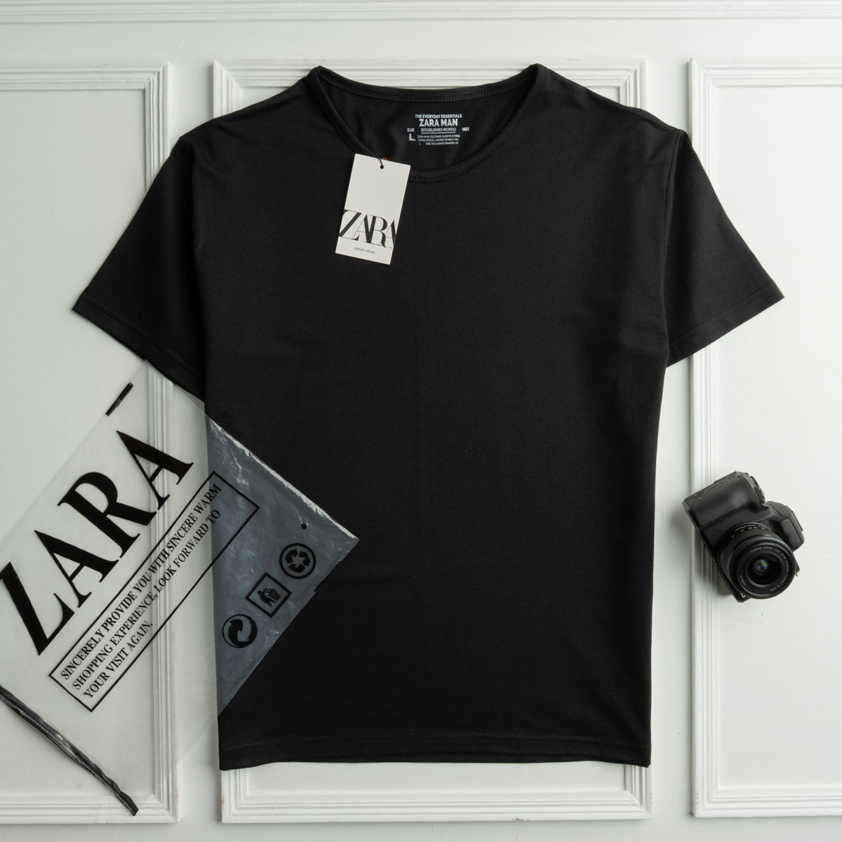Basic T-Shirt