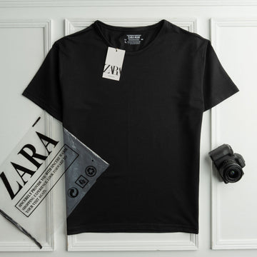 Basic T-Shirt