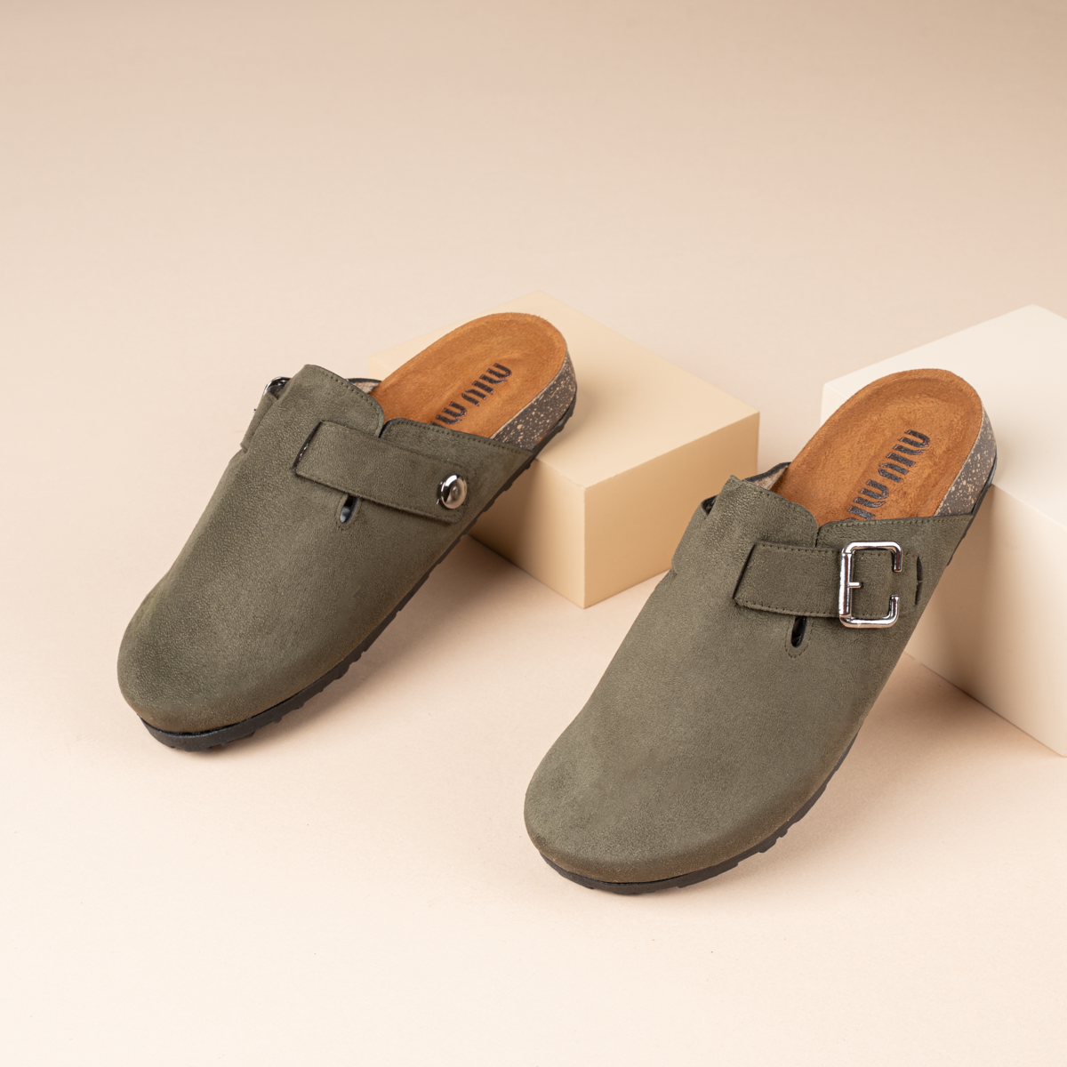Women's Suede Clogs