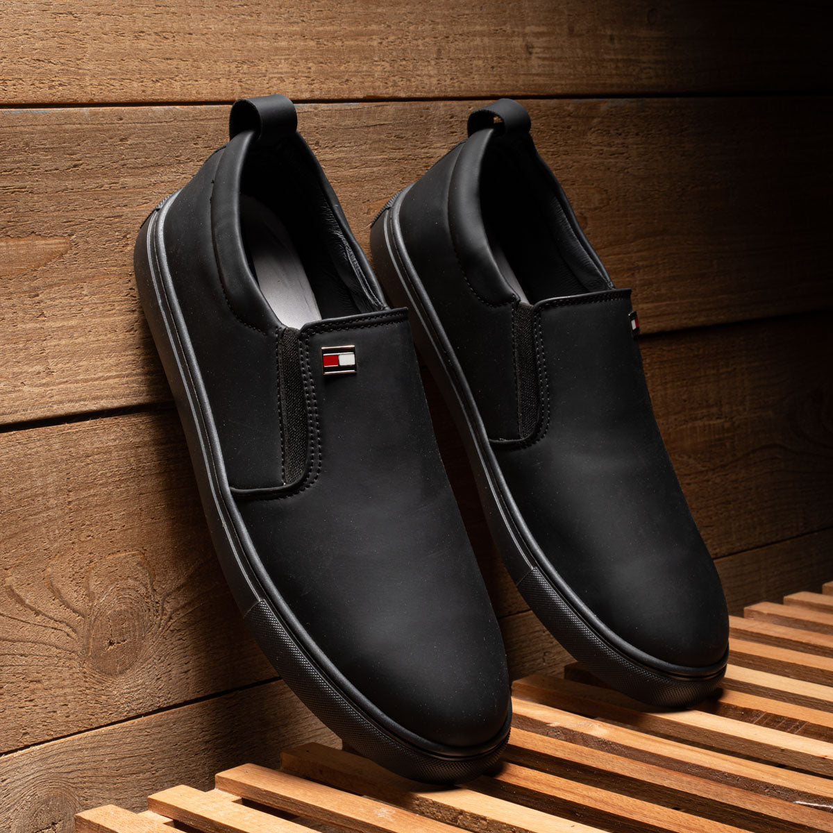 NEW TOMMY SHOES