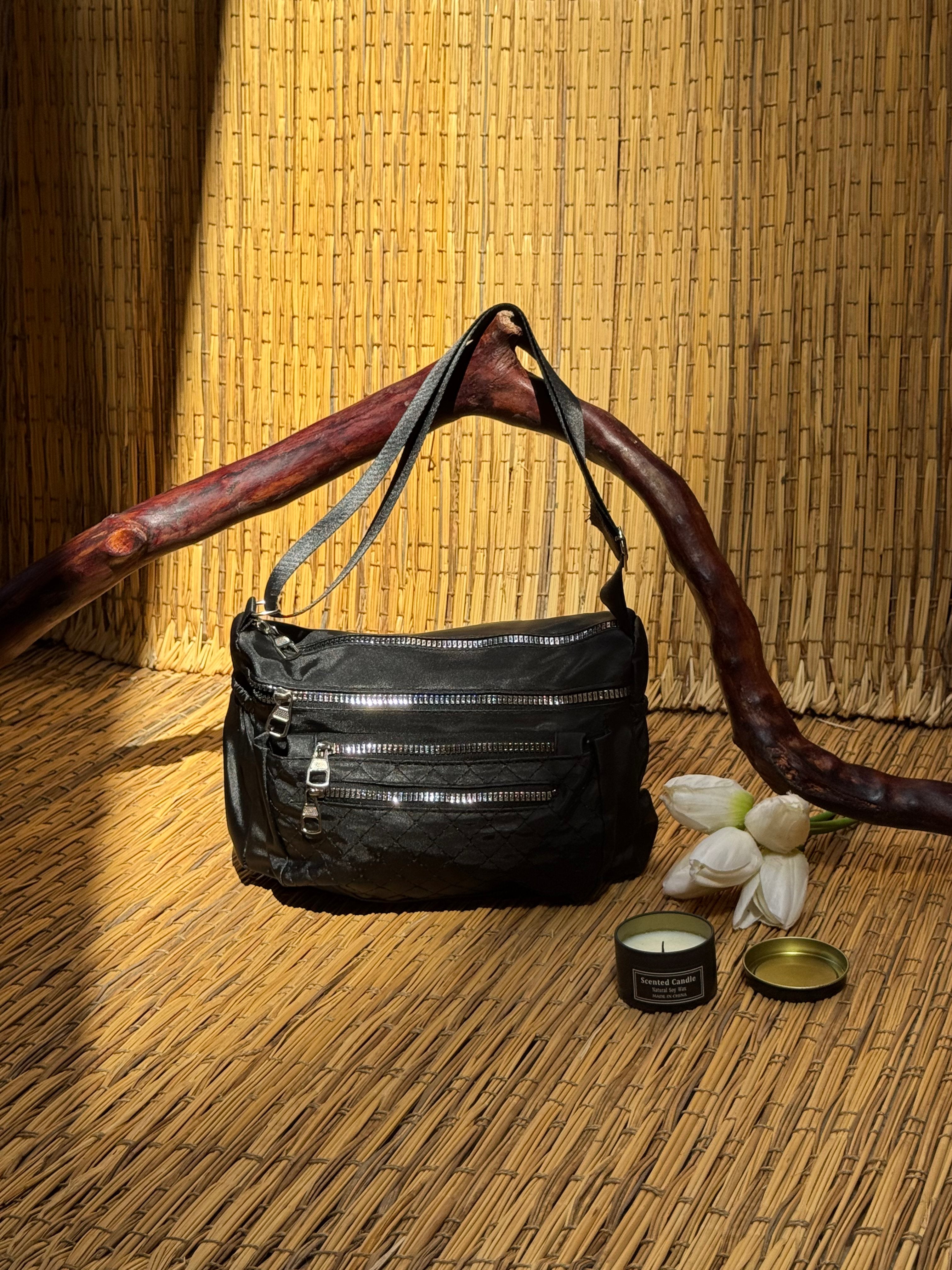 Waterproof Crossbody Bag – 3 Zippers