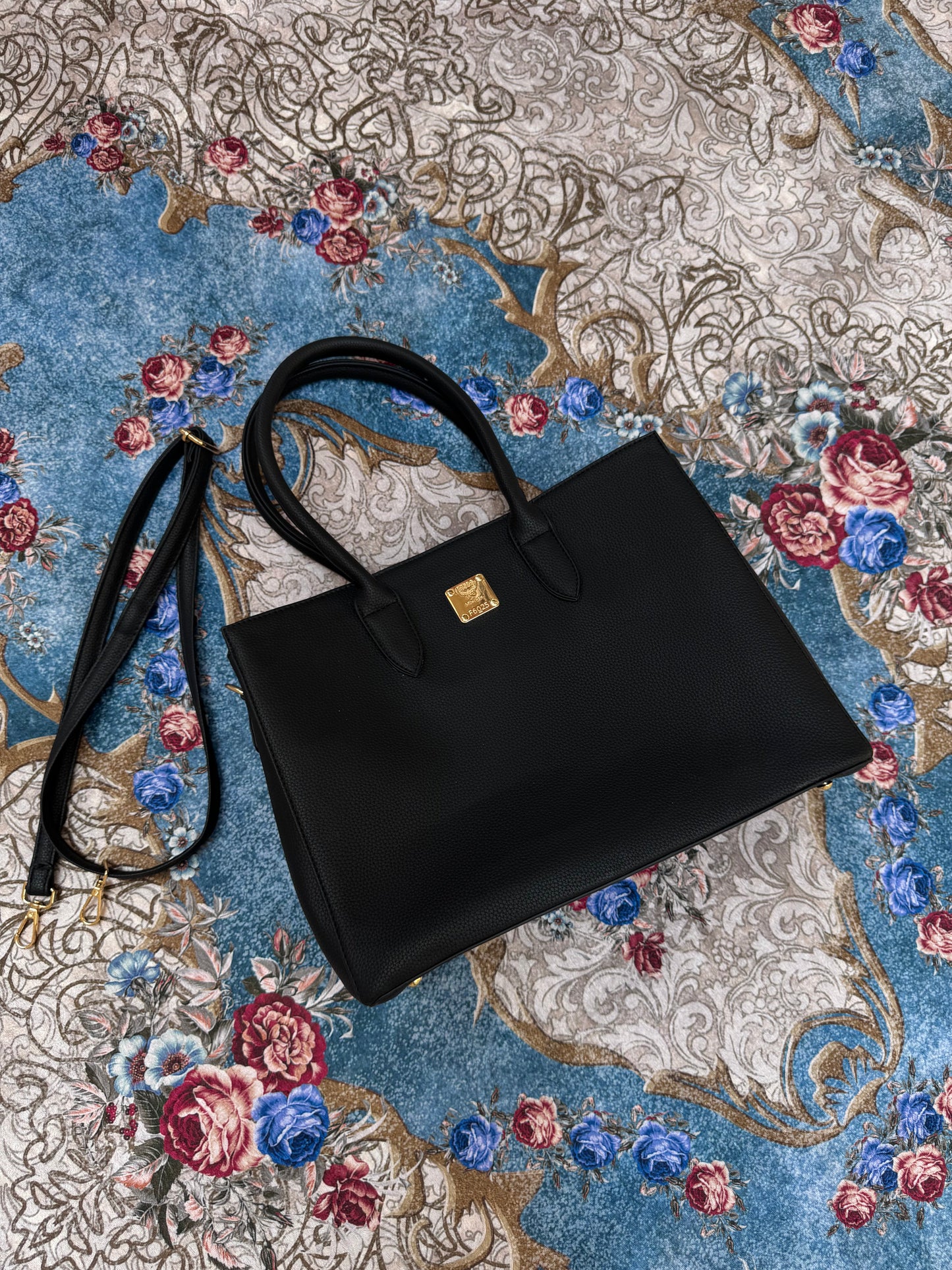 Women’s Stylish Shoulder Bag