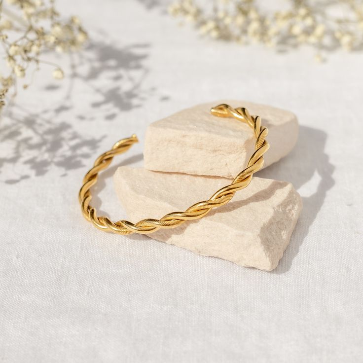 Twist Bracelet