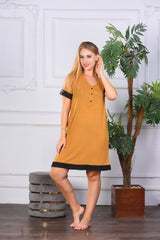 Elegant Ribbed Kaftan with Lace Trim