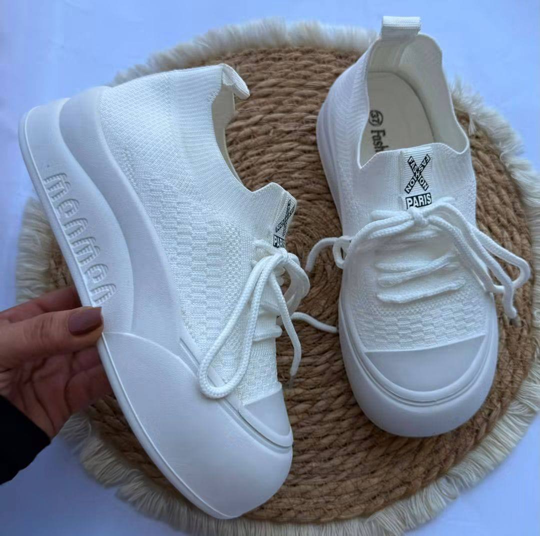 Women’s Slip-On Sneakers